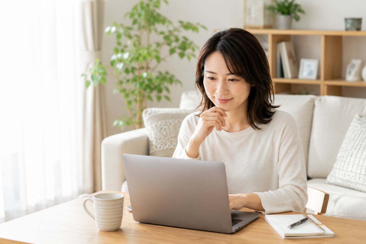 がん領域の認定看護師になるには？役割や資格取得の流れ、費用を解説