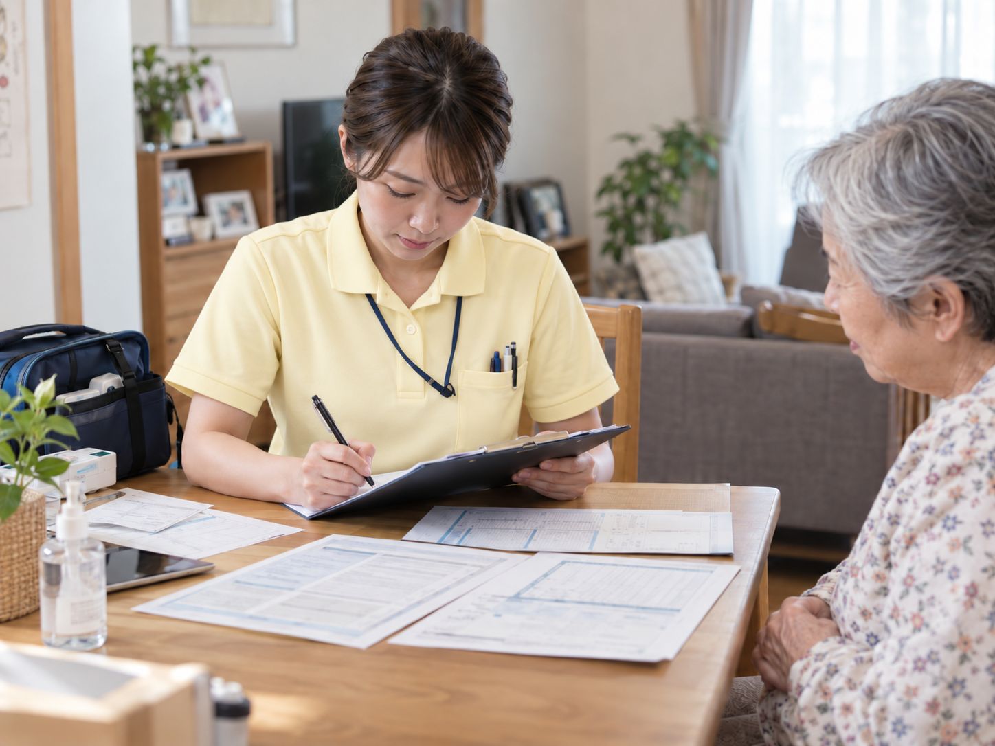 訪問看護記録の書き方｜記録書Ⅰ・Ⅱ・Ⅲの違いや記入例、テンプレートを解説